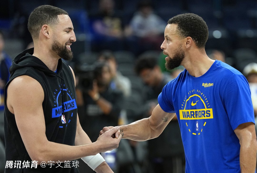 球速体育热点资讯 - 26000分里程碑！库里23分单挑老队友克莱 献关键三分拒绝独行侠逆转